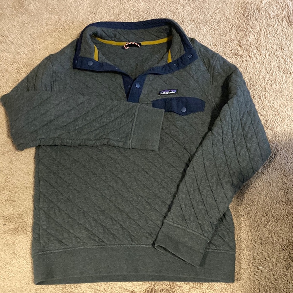 Mens size medium Patagonia